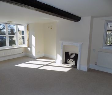 Crow Trees House - Photo 2