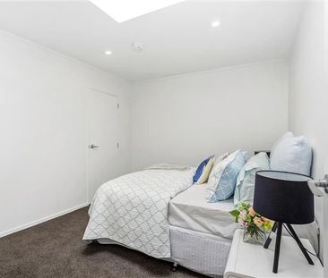 Stylish, Convenient, Modern Apartment - ACT FAST! - Photo 1