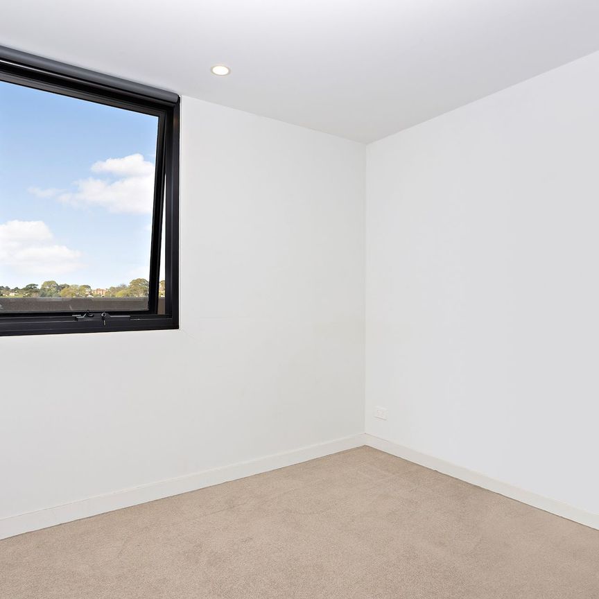 Unit 611/70 Batesford Road, Chadstone. - Photo 1