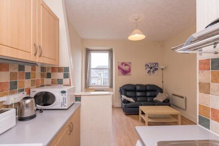 1 bedroom flat to rent - Photo 3