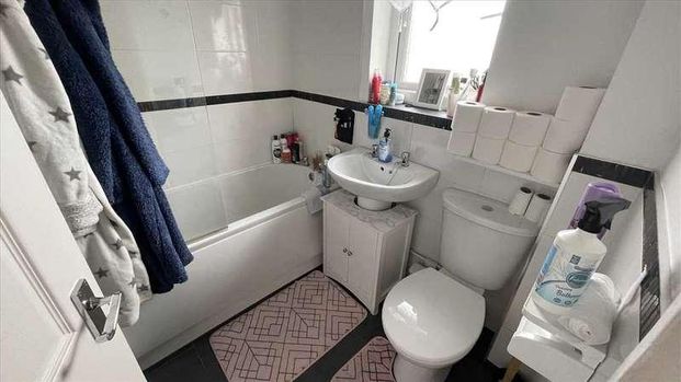 Ormonde Crescent, Kirkby, L33 - Photo 1