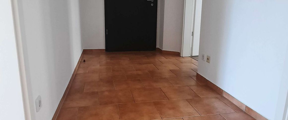 +++ 2 Zimmer Wohnung mit Balkon, Badewanne mit Tür +++ - Foto 1