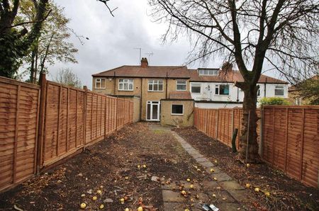 Dale Close, Barnet, EN5 - Photo 4