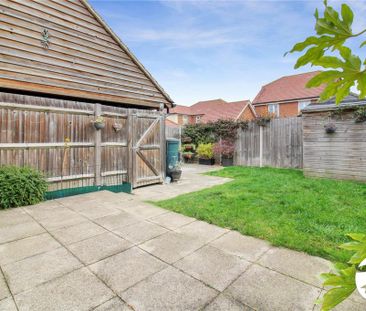 3 bedroom semi-detached house to rent - Photo 4