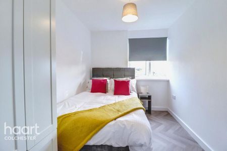 1 bedroom in a house share to rent - Photo 4