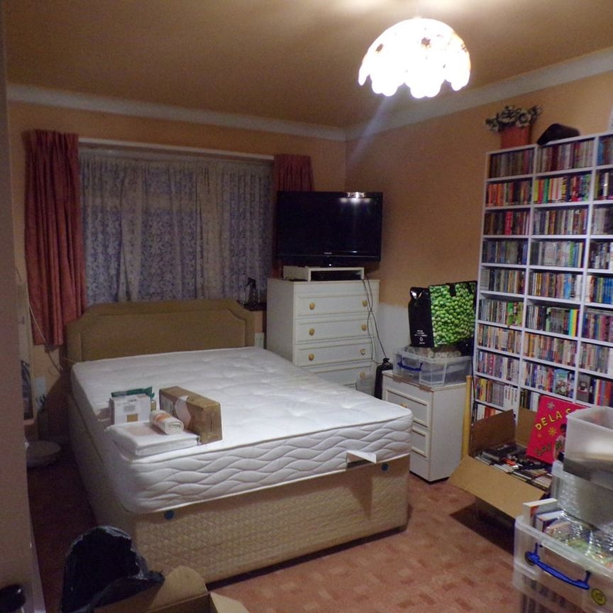 Room in a Shared House, Harrington Place, BN1 - Photo 1