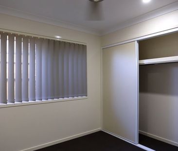 Modern 4 bedroom home with Air con. - Photo 2
