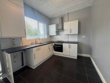 2 bedroom terraced house to rent - Photo 4