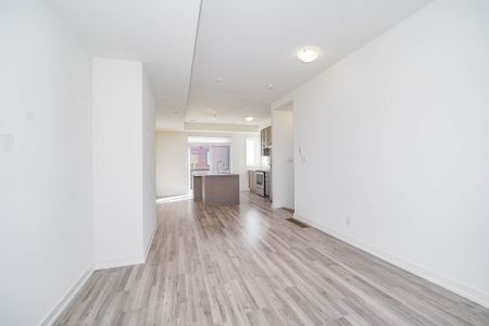 For Lease - 370 Red Maple Road Unit# 10, Richmond Hill, Ontario - Photo 5