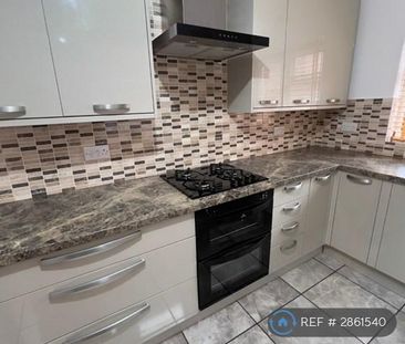 2 bedroom terraced house to rent - Photo 2