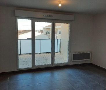 T3 AVEC BALCON + PARKING - Photo 2