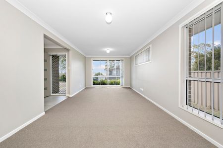 124 Panorama Avenue, Charmhaven NSW 2263 - House For Rent | Domain - Photo 4