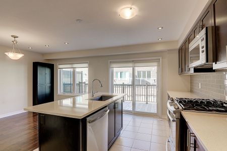 For Lease - 409 Switchgrass Street, Oakville, Ontario - Photo 3