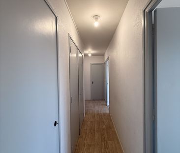 Location Appartement 2 pièces 48m² RIORGES 42153 - Photo 5