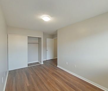 For Lease - 4422 Fairview Street, Burlington, Ontario - Photo 6