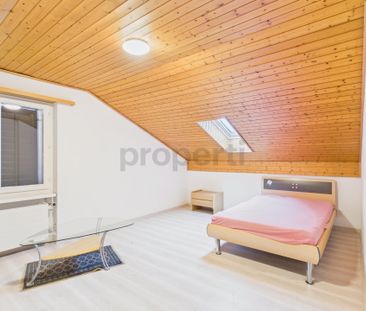 Charmantes Einzelzimmer mit praktischer Möblierung in Oberweningen - Foto 1