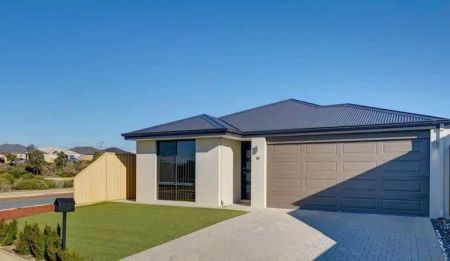 19 Serventy Crescent, Hammond Park WA 6164 - Photo 3