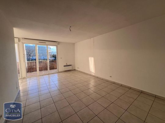 Location Appartement 2 pièces 47m² MONTFAVET 84140 - Photo 1