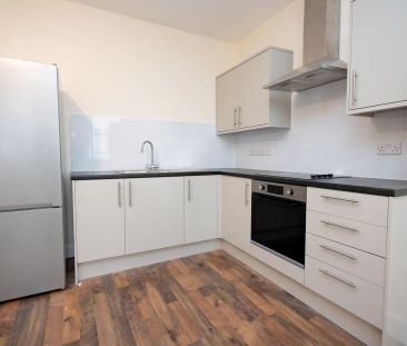 1 bed flat to rent in Old Christchurch Road, Bournemouth, BH1 - Photo 3