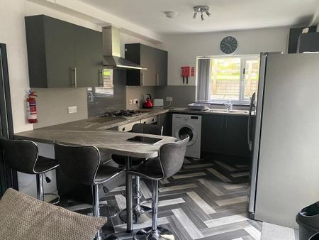 5 bedroom house to rent - Photo 2