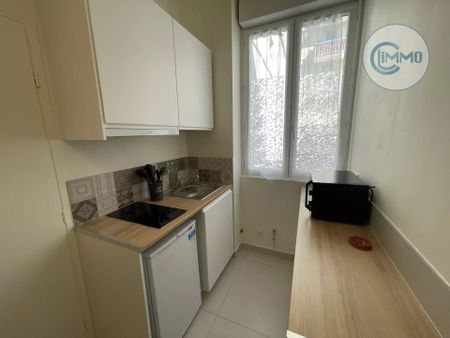 Exclusivité – Studio meublé rénové, secteur République - Photo 4