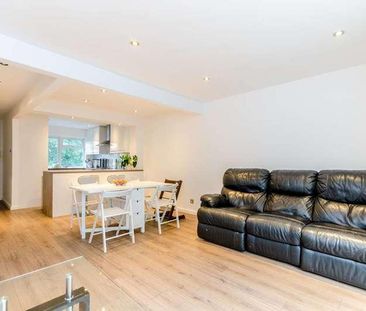 Royal Mint Street, Tower Hill, E1 - Photo 2