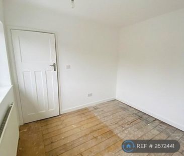 3 bedroom end of terrace house to rent - Photo 5