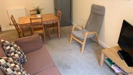 1 bedroom property to rent in Guildford - Photo 4
