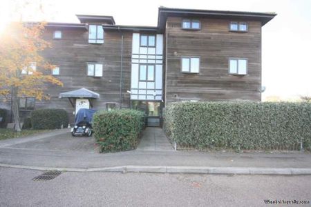 1 bedroom property to rent in Southend On Sea - Photo 2