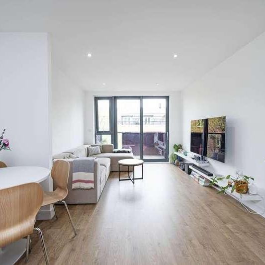 Bovet Court, Harford Street, Stepney, E1 - Photo 1