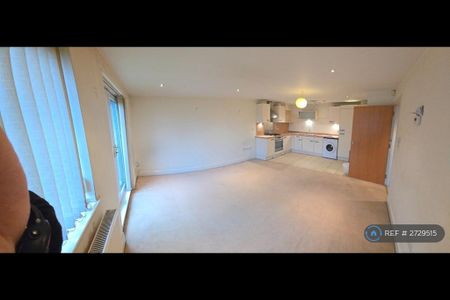 2 bedroom flat to rent - Photo 5