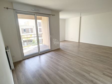 Location Appartement 3 pièces 64m² - Photo 2