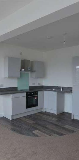 South Parade, Whitley Bay, NE26 - Photo 1