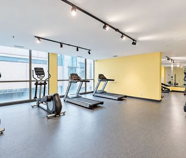 For Lease - 39 Brant Street Unit# 827, Toronto, Ontario - Photo 4