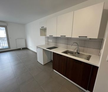 Location Appartement 1 pièce 32m² LUCE 28110 - Photo 4