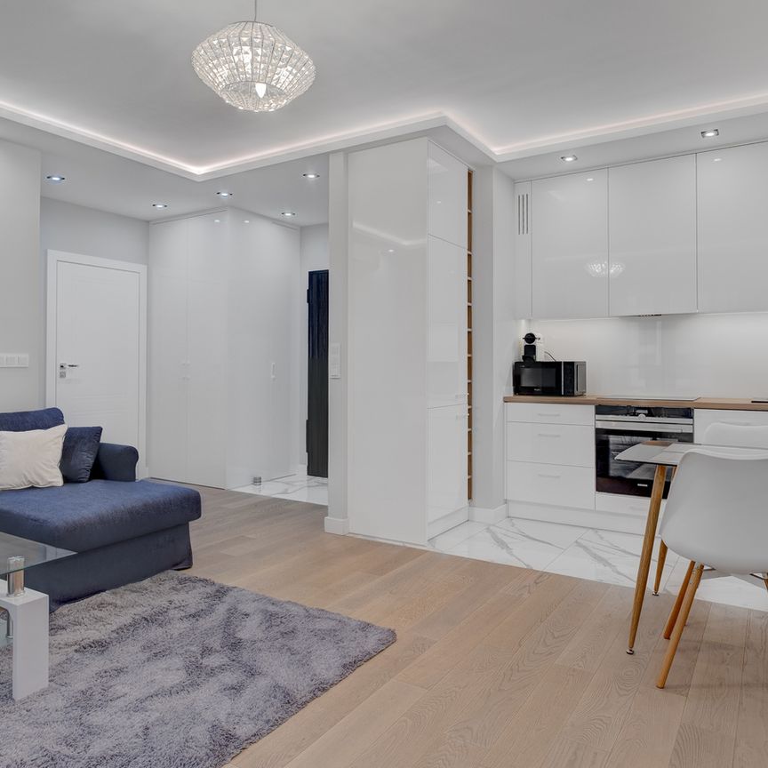 2 pokoje z tarasem, blisko metra - Photo 1