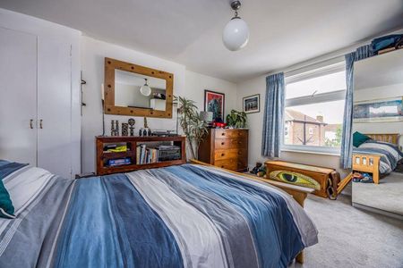 3 bedroom apartment to rent - Photo 5