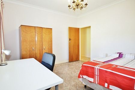 6-bedroom shared house / townhouse, Adelaide Street - Photo 5
