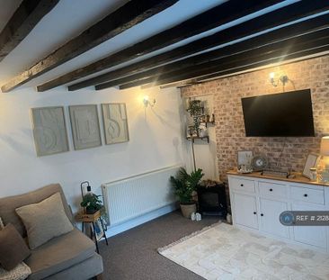 2 bedroom detached house to rent - Photo 1