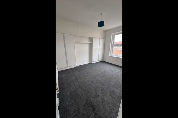 4 Bed Terraced House, Grosvenor Road, E10 - Photo 1