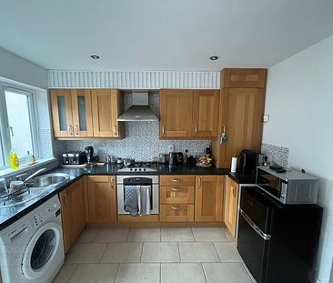 ( Double Room For Rent ), 43 Raby Street, Ormeau Road, BT72GY, Belfast - Photo 1