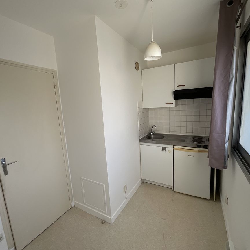 Location Appartement 1 pièce 26m² BOURGES 18000 - Photo 1