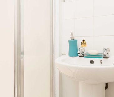 Standard Ensuite - Photo 3