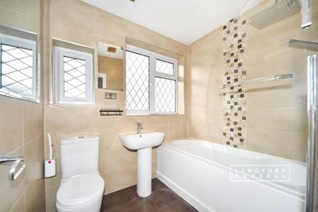 3 bedroom semi-detached house to rent - Photo 2