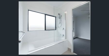 CLOSE TO EVERYTHING!!! - Photo 2