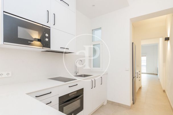 Flat for rent in Fuente del Berro (Madrid) - Photo 1