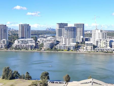 Marina Square! Morning Sunshine apartment! Nearly Brand New 2 Bedrooms apartment ! Just Above the Shopping Centre! To be the first to inspect! - Photo 2