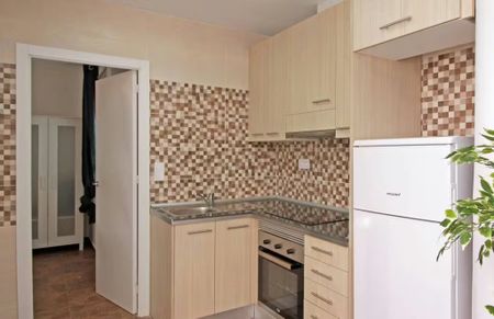 Carrer den Fontrodona, Barcelona, Catalonia 08004 - Photo 4