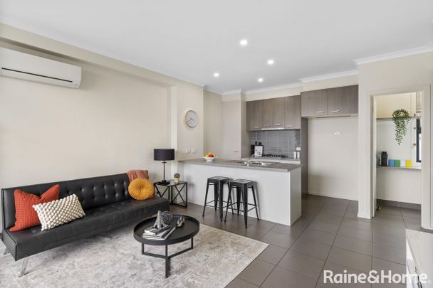 Modern Townhouse in a Quiet Glenroy Location - Photo 1