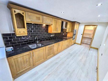 3 bed stone house to rent in CA9 - Photo 4